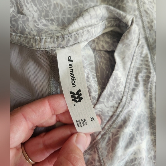 All in Motion Women's Gray Patterned Athletic Tank Top Shirt - Picture 5 of 6